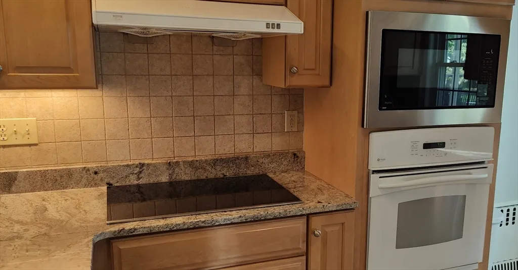 3 bed, 2 bath apartment for rent at 87 Evans Unit 1, Watertown — photo 16 of 30