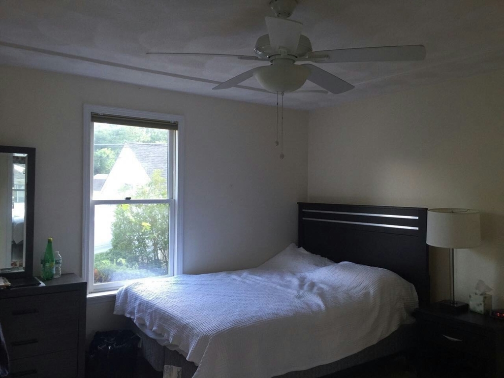 2 bed, 1 bath apartment for rent at 87 Freeman St Unit 1, Auburndale — photo 7 of 17