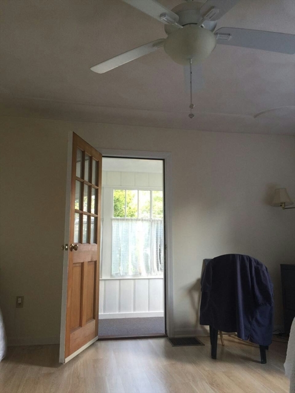 2 bed, 1 bath apartment for rent at 87 Freeman St Unit 1, Auburndale — photo 4 of 17