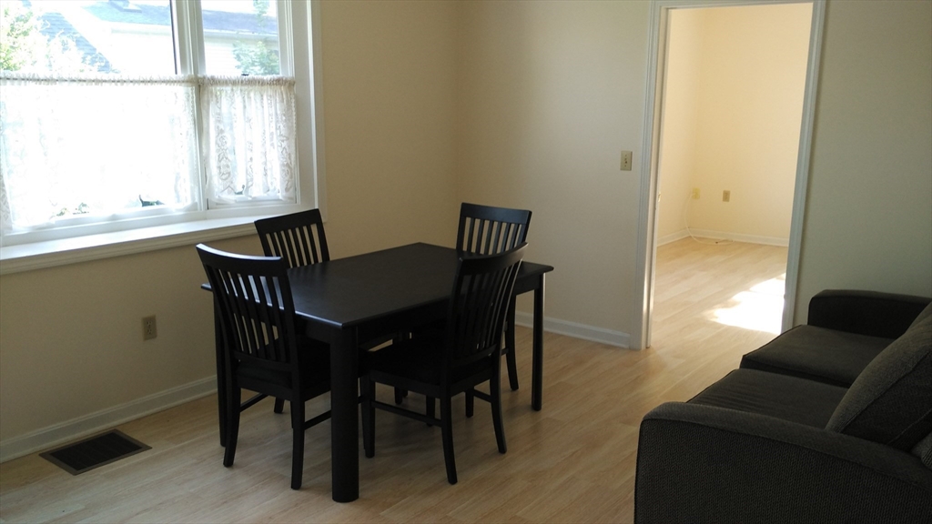 2 bed, 1 bath apartment for rent at 87 Freeman St Unit 1, Auburndale — photo 3 of 17