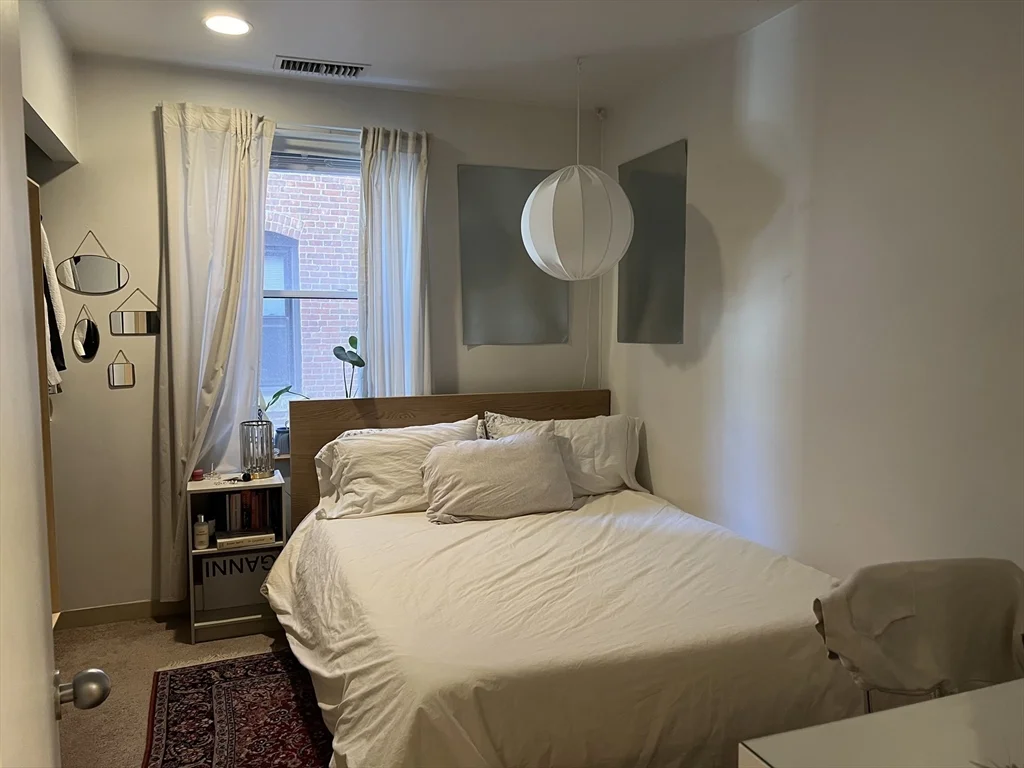 2 bed, 1 bath apartment for rent at 87 Gainsborough St Unit 107, Fenway — photo 6 of 9