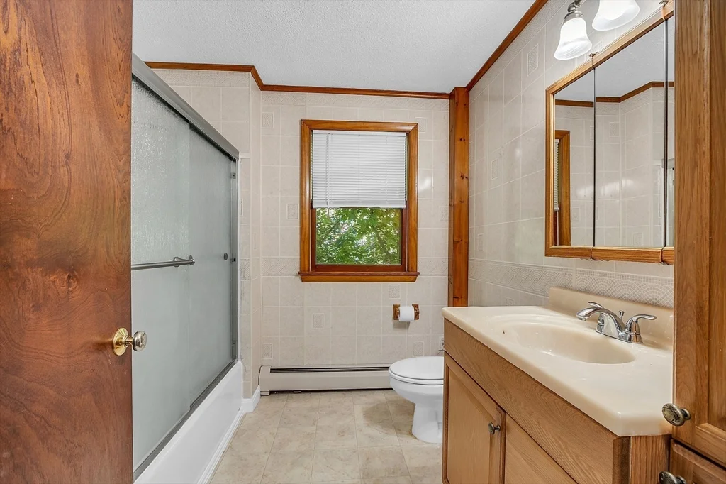 2 bed, 1 bath apartment for rent at 87 Graniteville Rd Unit B, Westford — photo 11 of 16