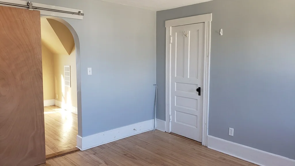 2 bed, 1 bath apartment for rent at 87 Hamilton St Unit 3, Worcester — photo 15 of 19