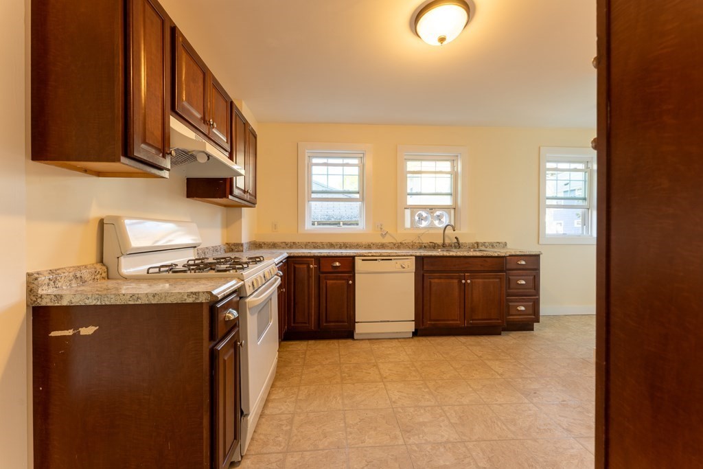 2 bed, 1 bath apartment for rent at 87 Harnden Ave Unit 1, Watertown — photo 11 of 16