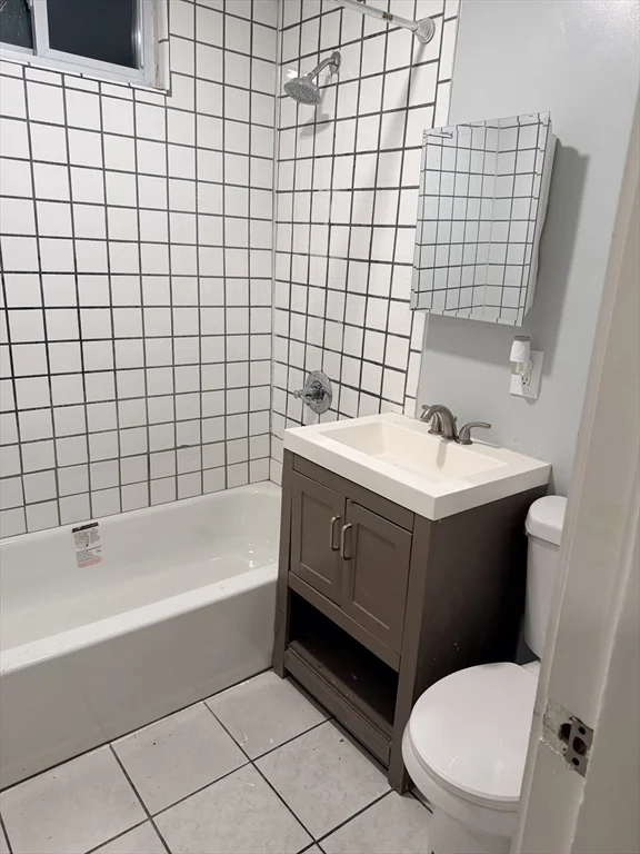 2 bed, 1 bath apartment for rent at 87 Hilldale Ave Unit 1, Haverhill — photo 9 of 9