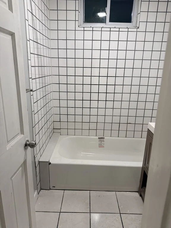 2 bed, 1 bath apartment for rent at 87 Hilldale Ave Unit 1, Haverhill — photo 8 of 9