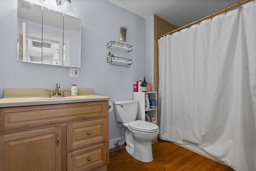 3 bed, 1 bath apartment for rent at 87 M St Unit 2, South Boston — photo 13 of 18