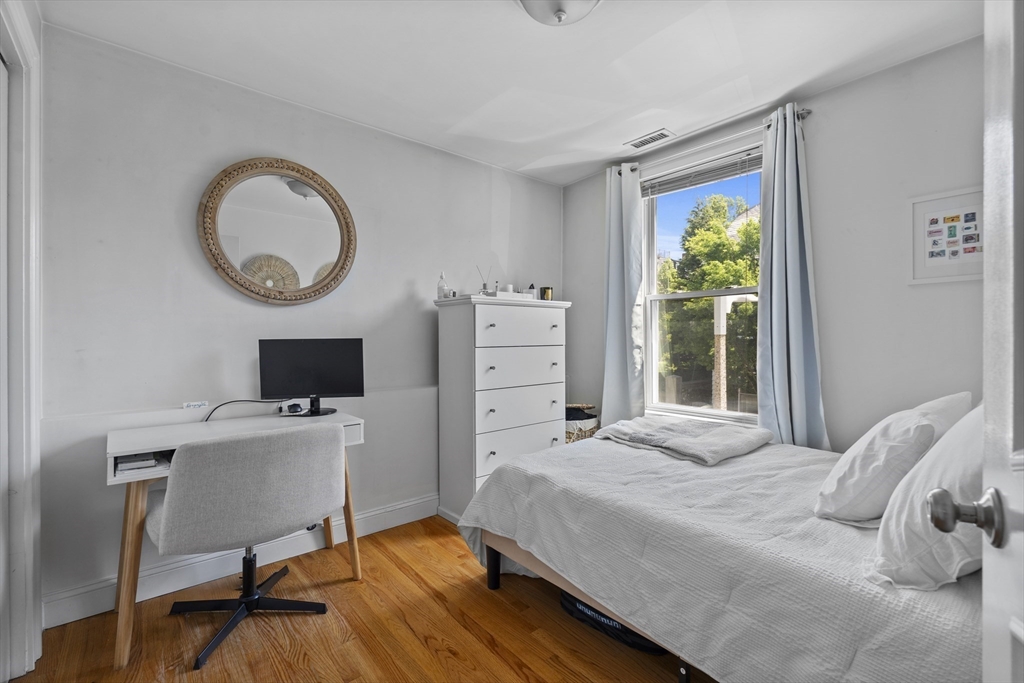 3 bed, 1 bath apartment for rent at 87 M St Unit 2, South Boston — photo 10 of 18