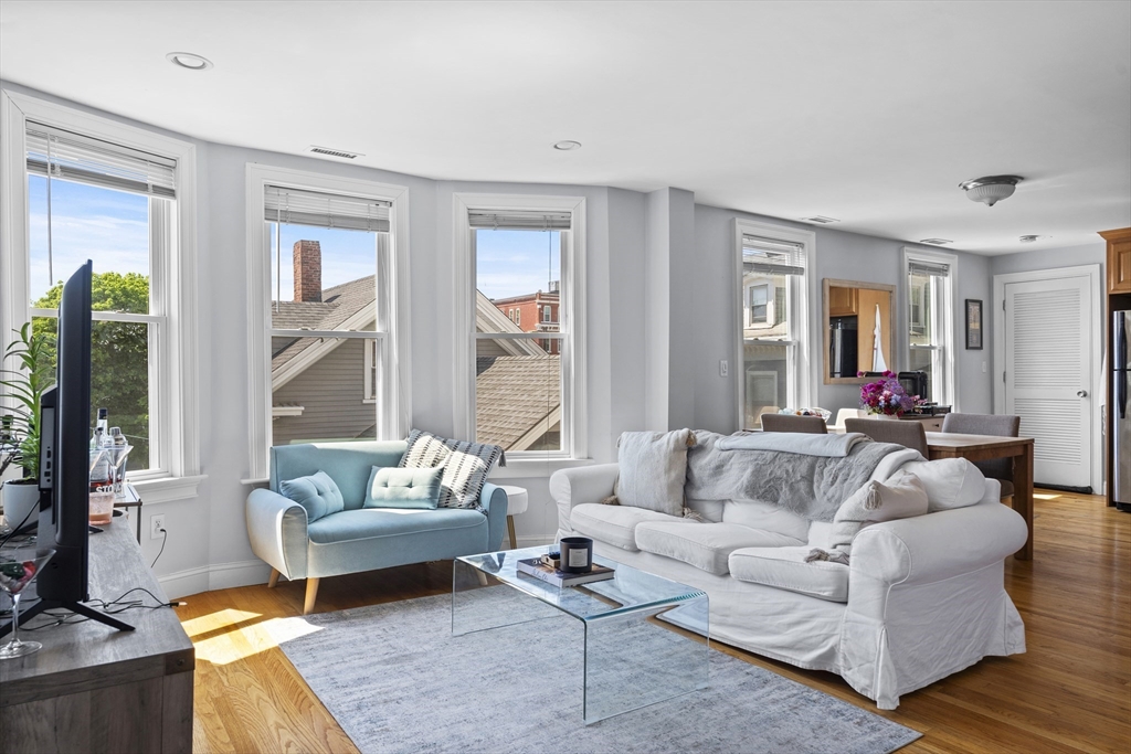 3 bed, 1 bath apartment for rent at 87 M St Unit 2, South Boston — photo 2 of 18