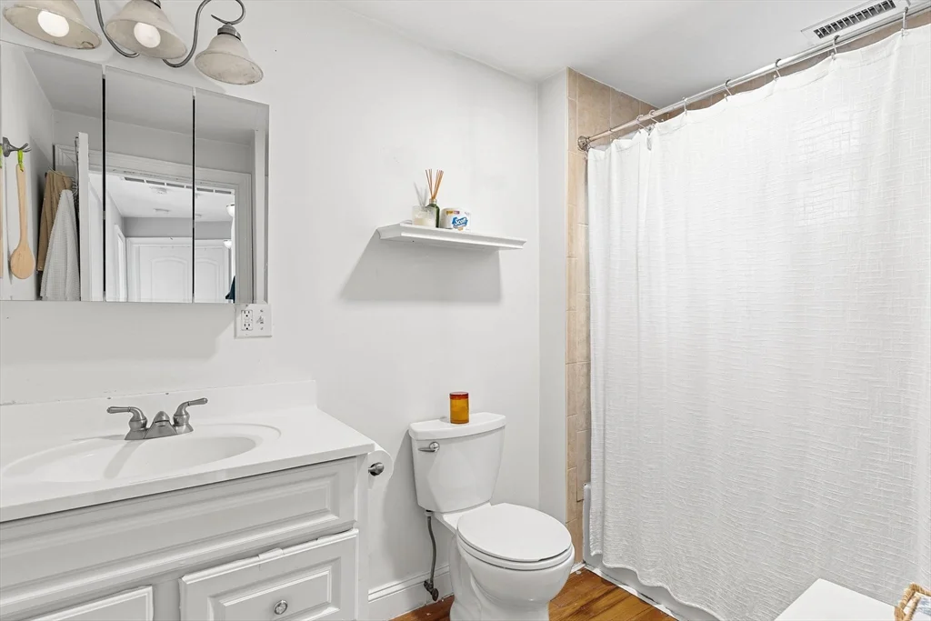 3 bed, 1 bath apartment for rent at 87 M St Unit 3, South Boston — photo 16 of 21