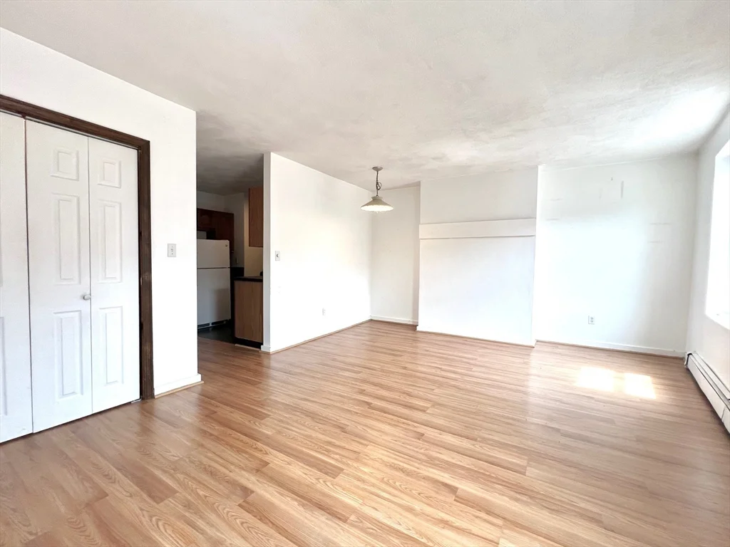 1 bed, 1 bath apartment for rent at 87 Main St Unit 2, Charlestown — photo 3 of 14