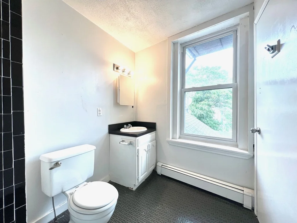 1 bed, 1 bath apartment for rent at 87 Main St Unit 2, Charlestown — photo 9 of 14