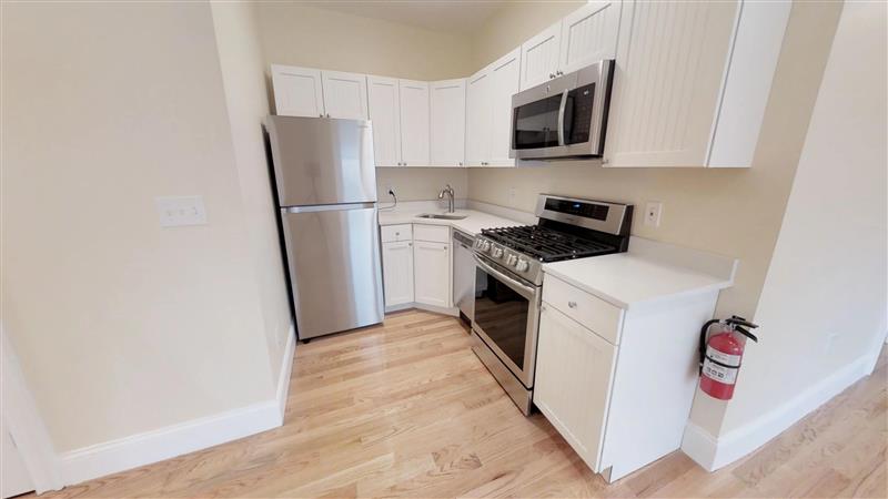 3 bed, 2 bath apartment for rent at 87 Morrison Ave Unit 1, Powder House Square
