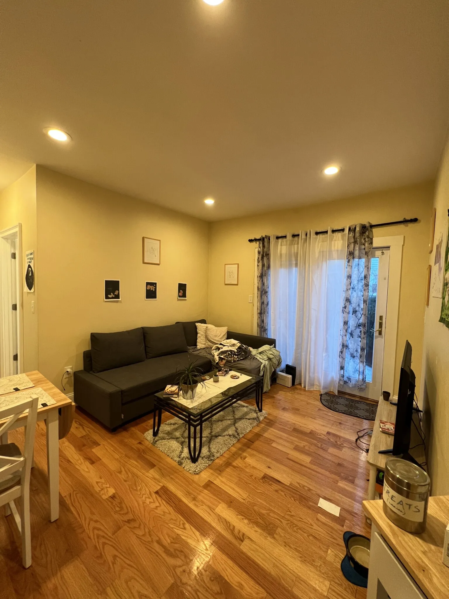 3 bed, 2 bath apartment for rent at 87 Morrison Ave Unit 1R, Powder House Square — photo 9 of 16