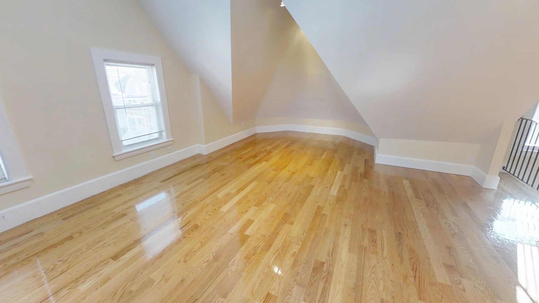 4 bed, 2 bath apartment for rent at 87 Morrison Ave Unit U2R, Powder House Square — photo 2 of 13