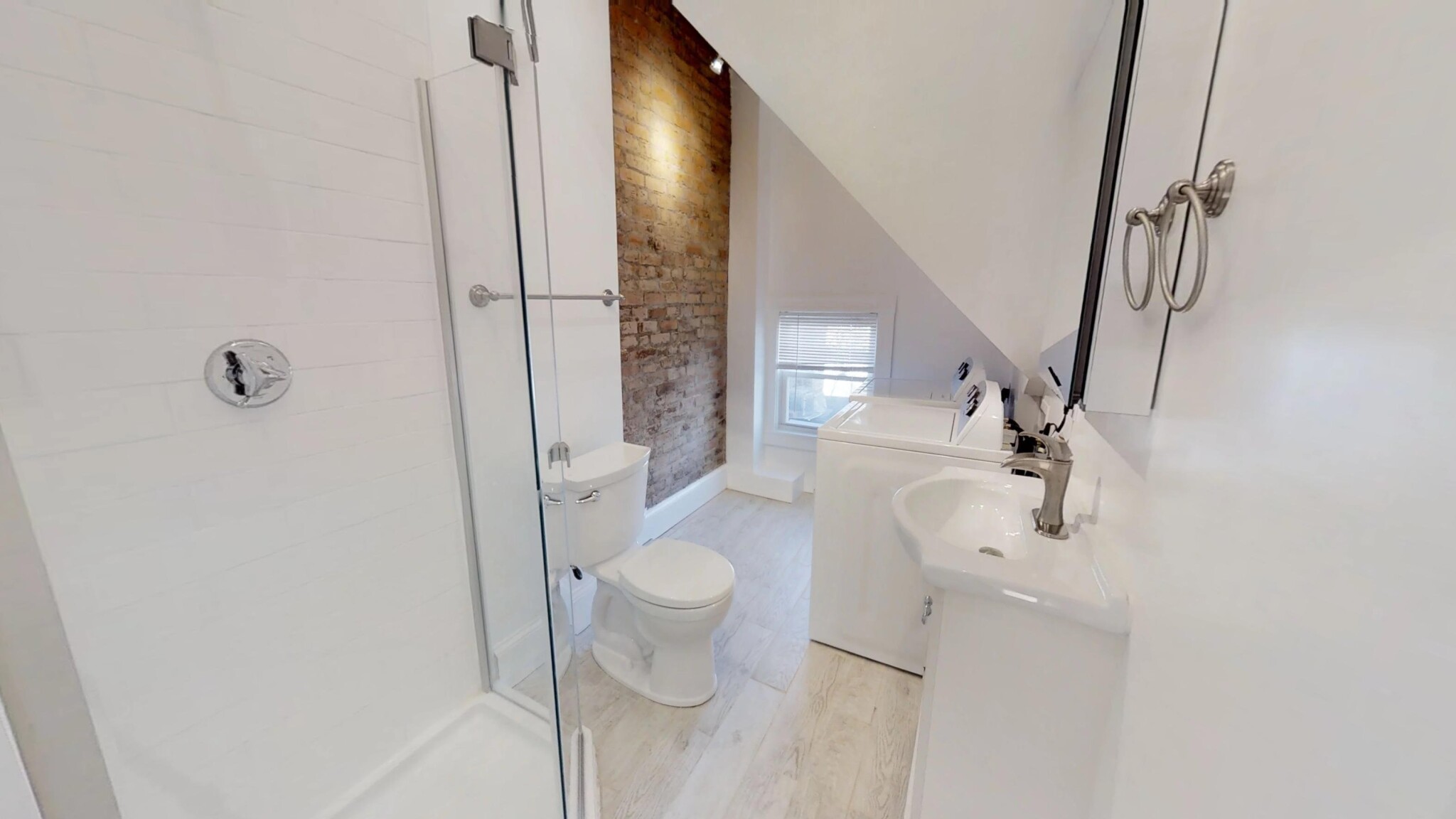 4 bed, 2 bath apartment for rent at 87 Morrison Ave Unit U2R, Powder House Square — photo 3 of 13
