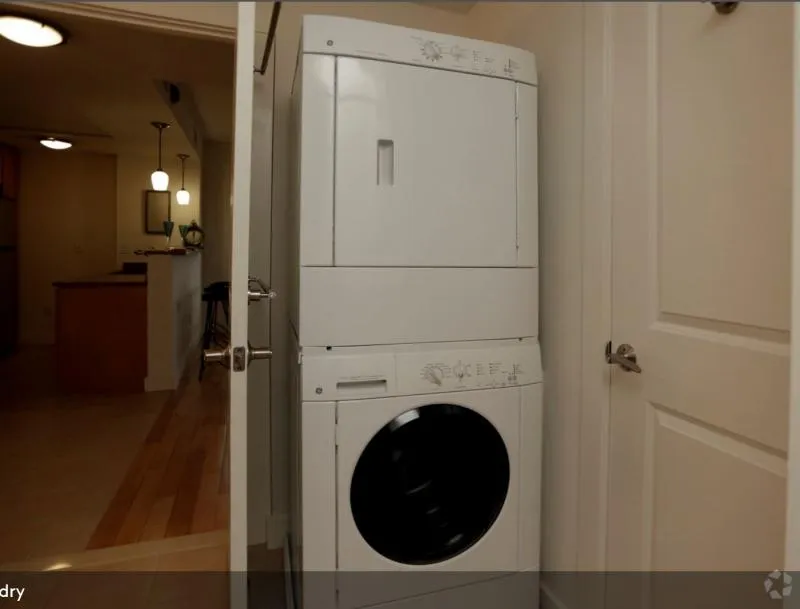 3 bed, 2 bath apartment for rent at 87 New St Unit 214, Neighborhood Nine — photo 5 of 19