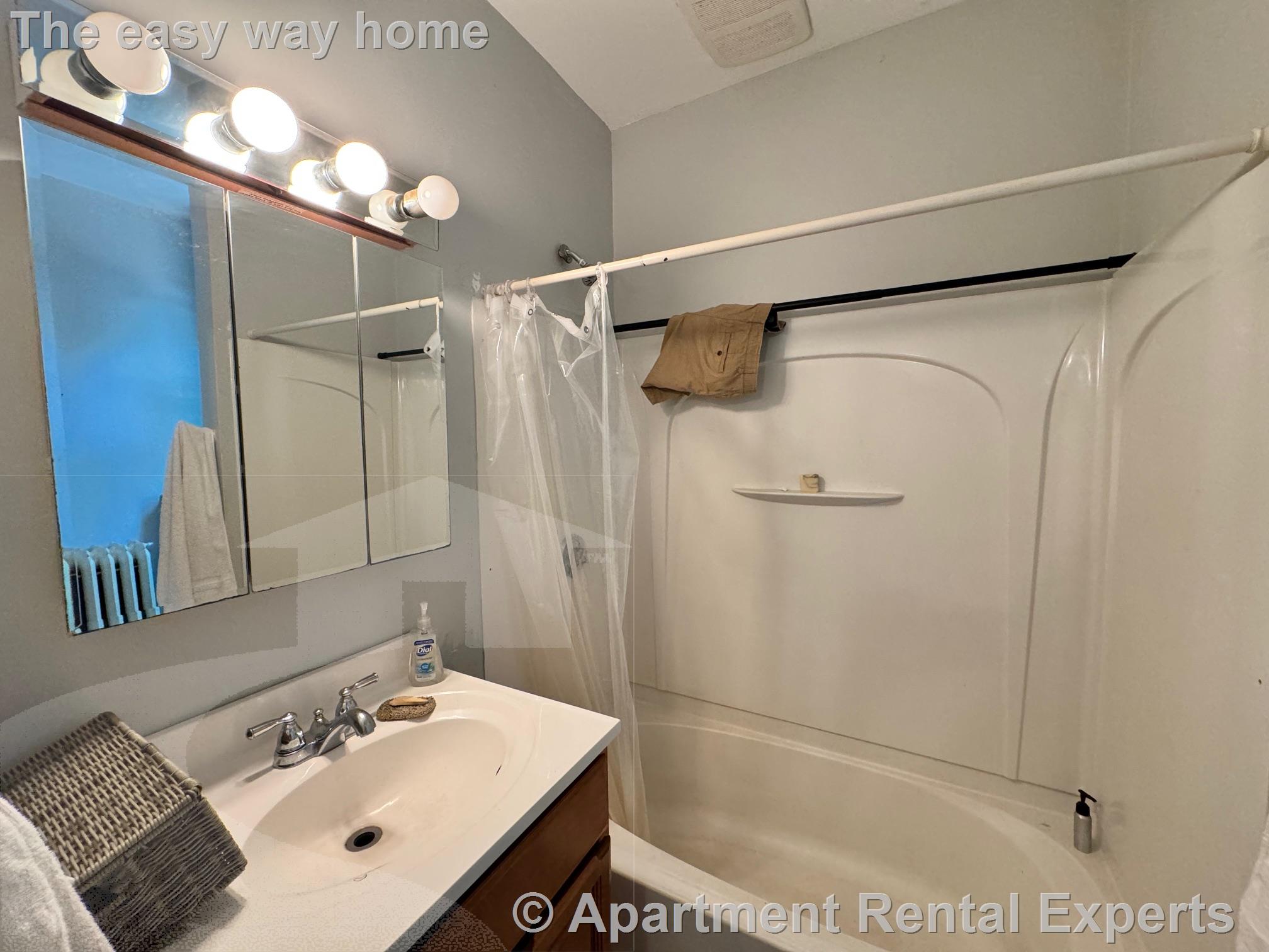3 bed, 2 bath apartment for rent at 87 North St Unit 1, Tufts — photo 15 of 22