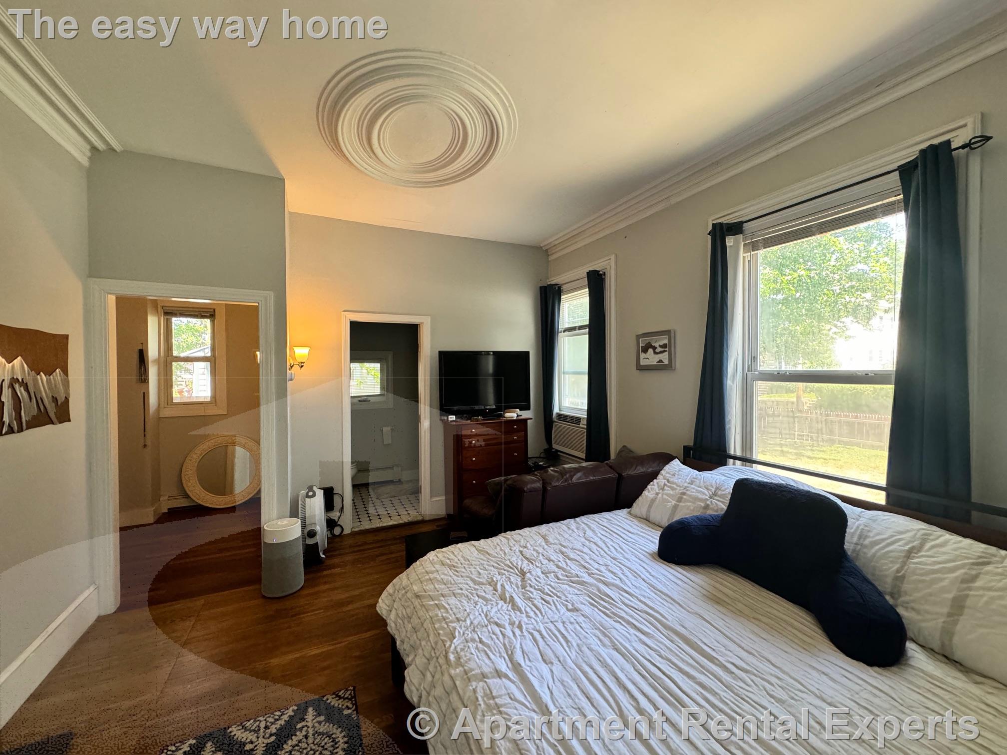 3 bed, 2 bath apartment for rent at 87 North St Unit 1, Tufts — photo 5 of 22
