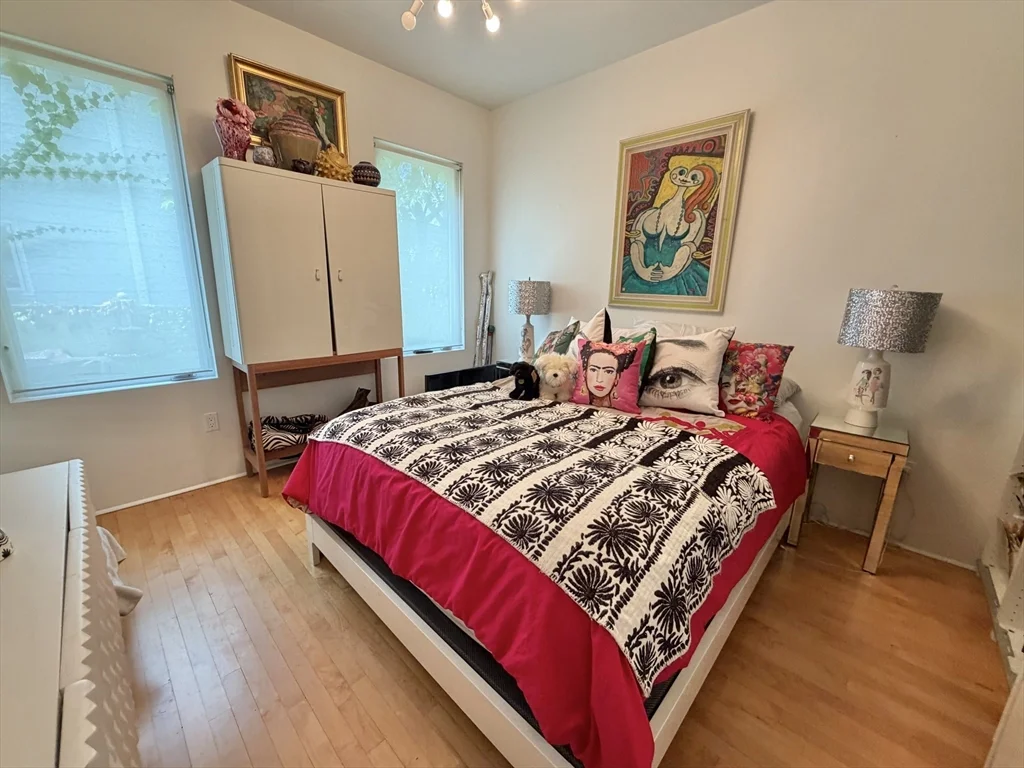 1 bed, 1 bath apartment for rent at 87 Oxford Ave Unit 1, Strawberry Hill — photo 15 of 20