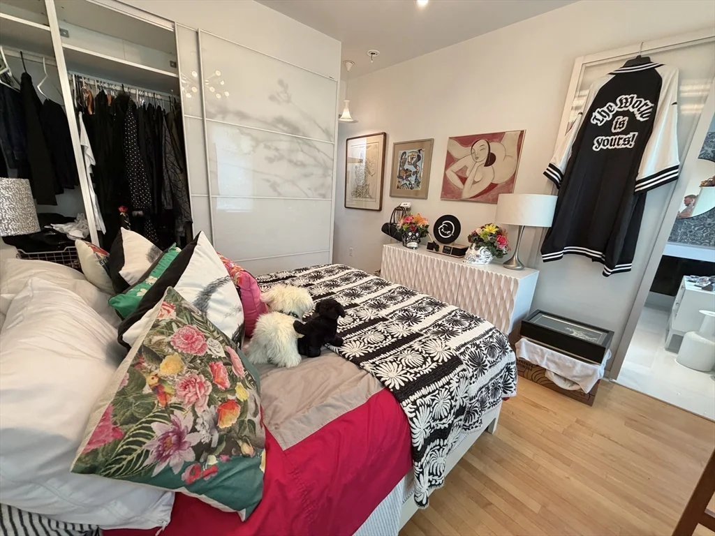 1 bed, 1 bath apartment for rent at 87 Oxford Ave Unit 1, Strawberry Hill — photo 16 of 20