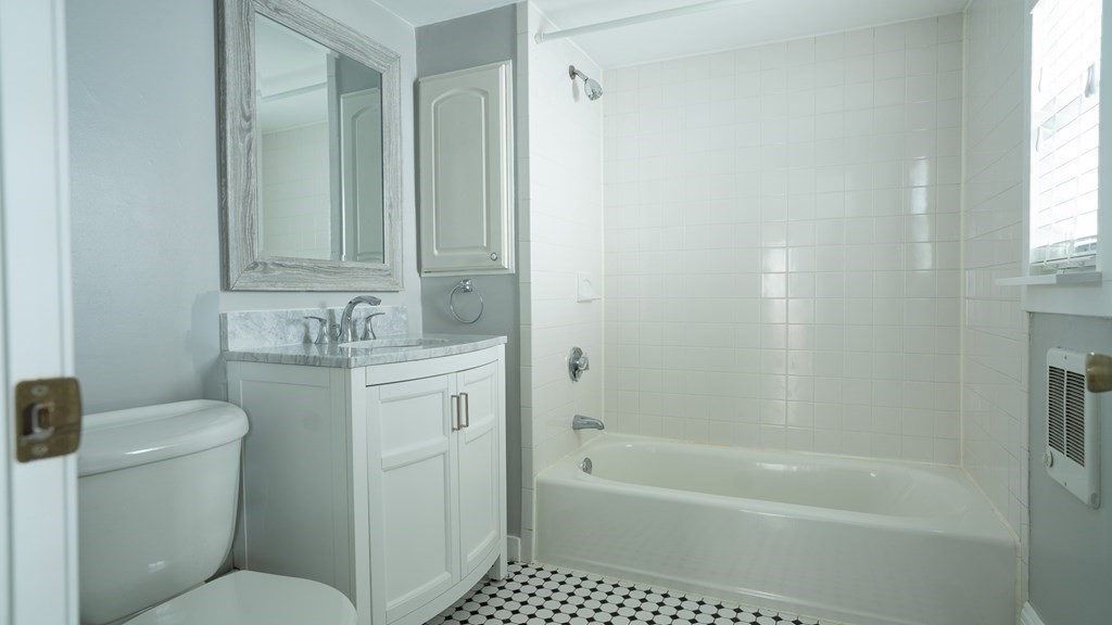1 bed, 1 bath apartment for rent at 87 School St Unit 1, Charlestown — photo 4 of 6