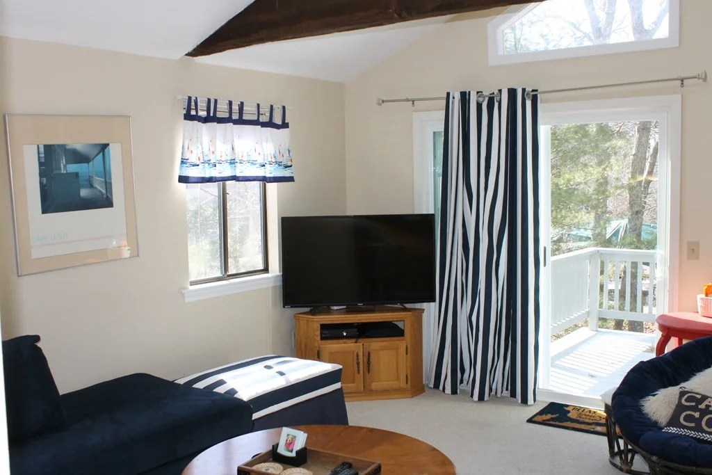 4 bed, 2 bath apartment for rent at 87 Seapit Rd, Waquoit — photo 4 of 20