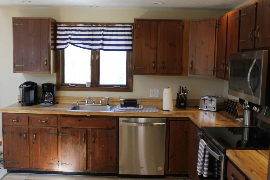 4 bed, 2 bath apartment for rent at 87 Seapit Rd, Waquoit — photo 7 of 20