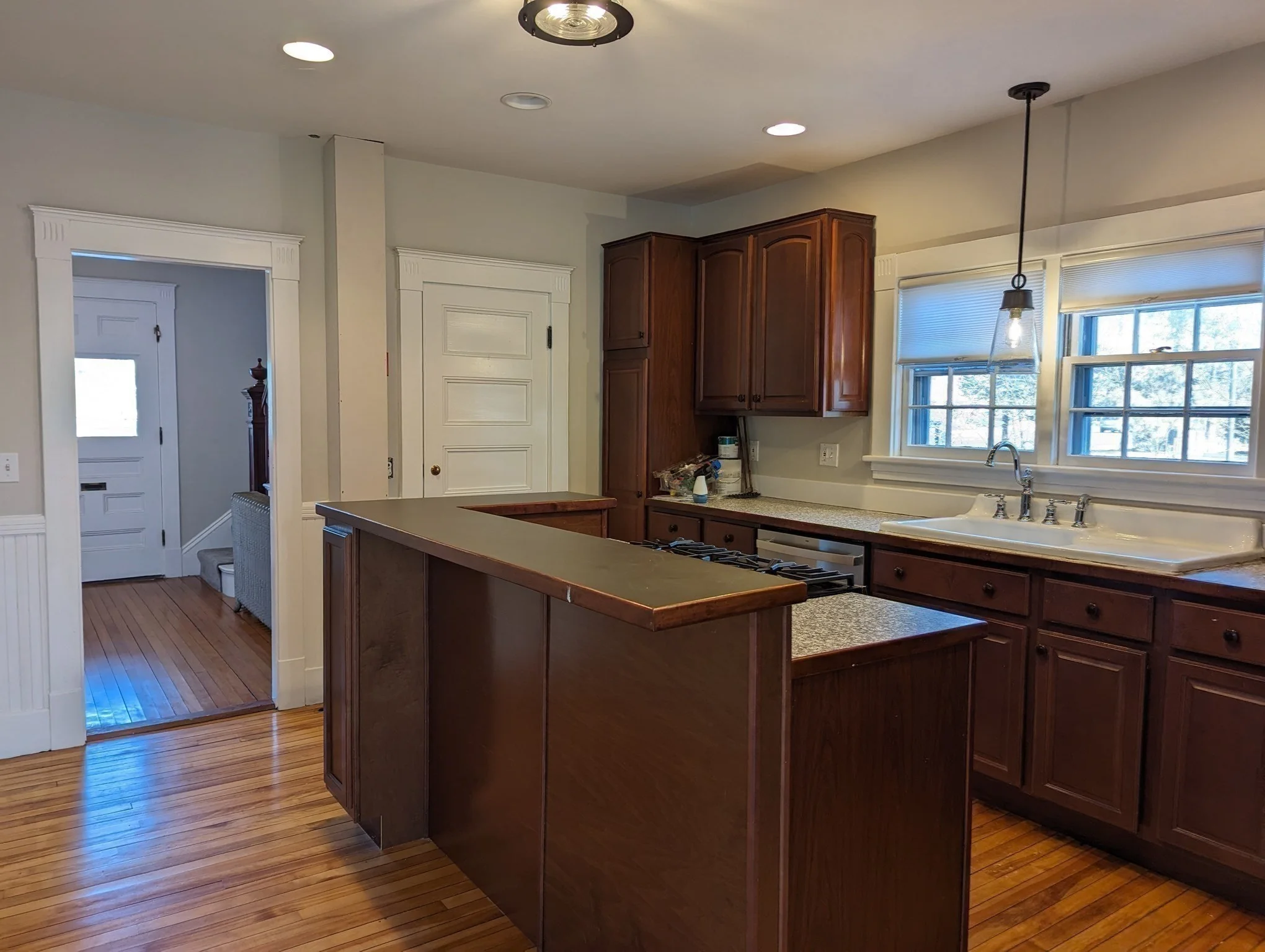 3 bed, 2 bath apartment for rent at 87 Storey, Newburyport — photo 6 of 25