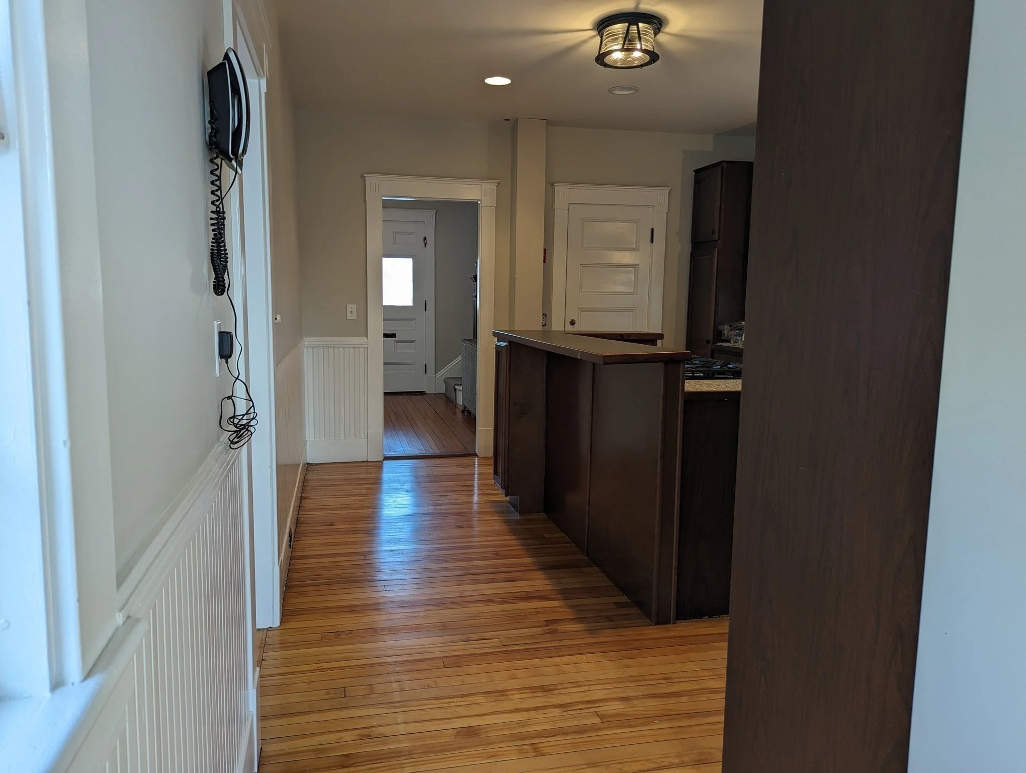 3 bed, 2 bath apartment for rent at 87 Storey, Newburyport — photo 4 of 25