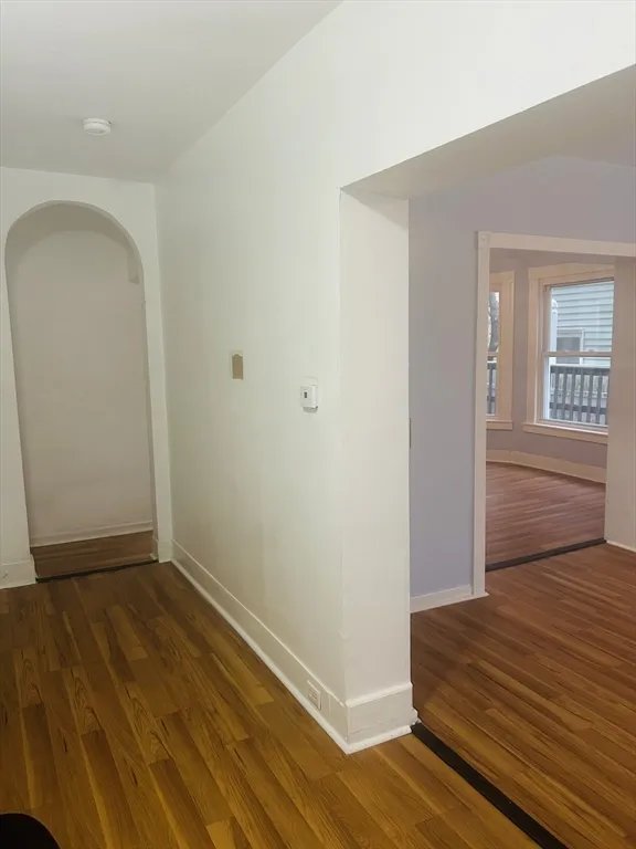4 bed, 1 bath apartment for rent at 87 Summer St Unit 2, Fitchburg — photo 6 of 32