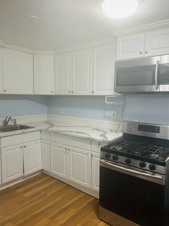 4 bed, 1 bath apartment for rent at 87 Summer St Unit 2, Fitchburg — photo 13 of 32