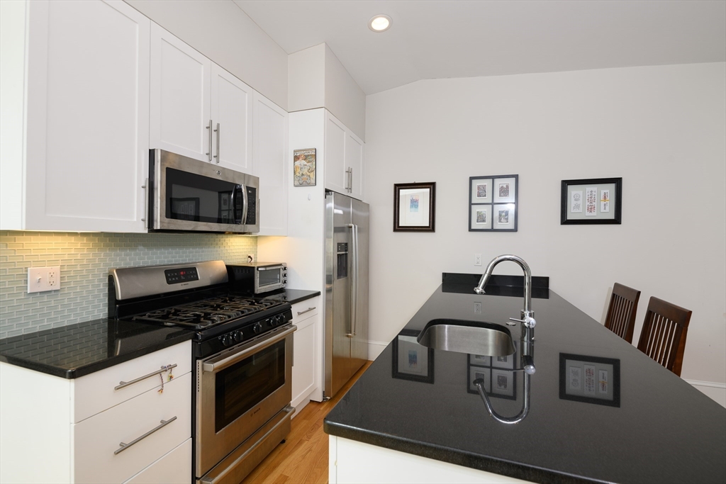 1 bed, 1 bath apartment for rent at 87 Third St Unit 0, East Cambridge — photo 2 of 12