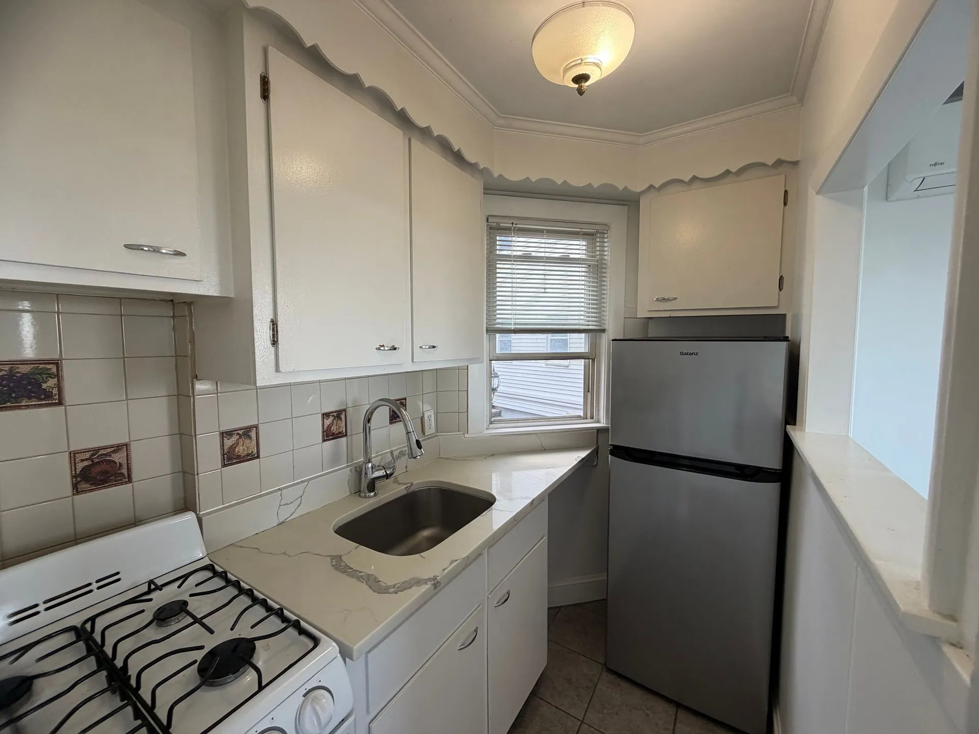 1 bed, 1 bath apartment for rent at 87 Winthrop Shore Dr Unit 1, Winthrop