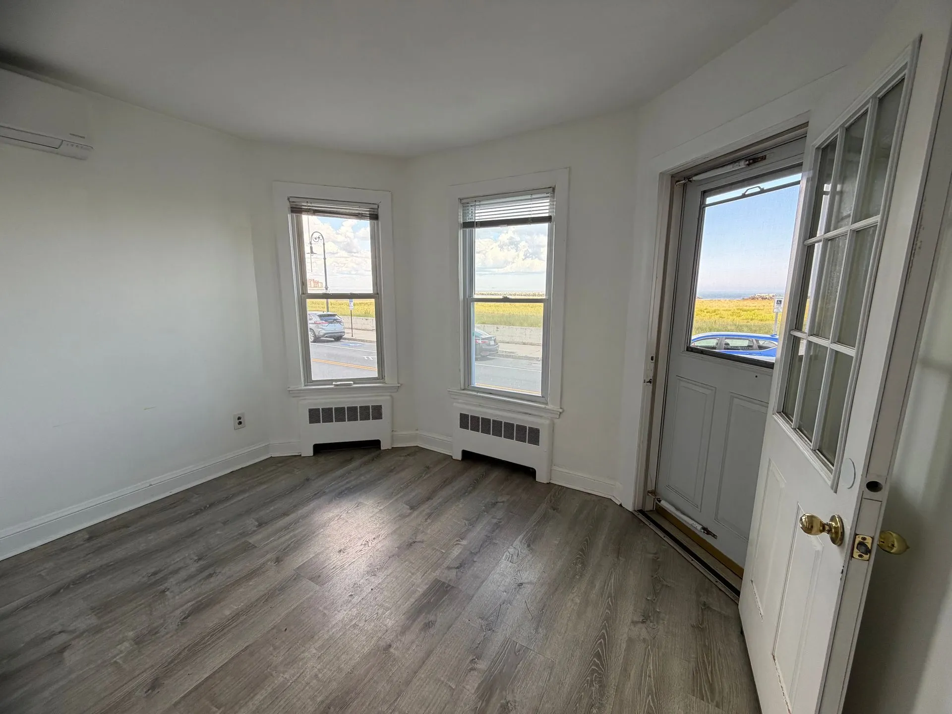 1 bed, 1 bath apartment for rent at 87 Winthrop Shore Dr Unit 1, Winthrop — photo 4 of 18
