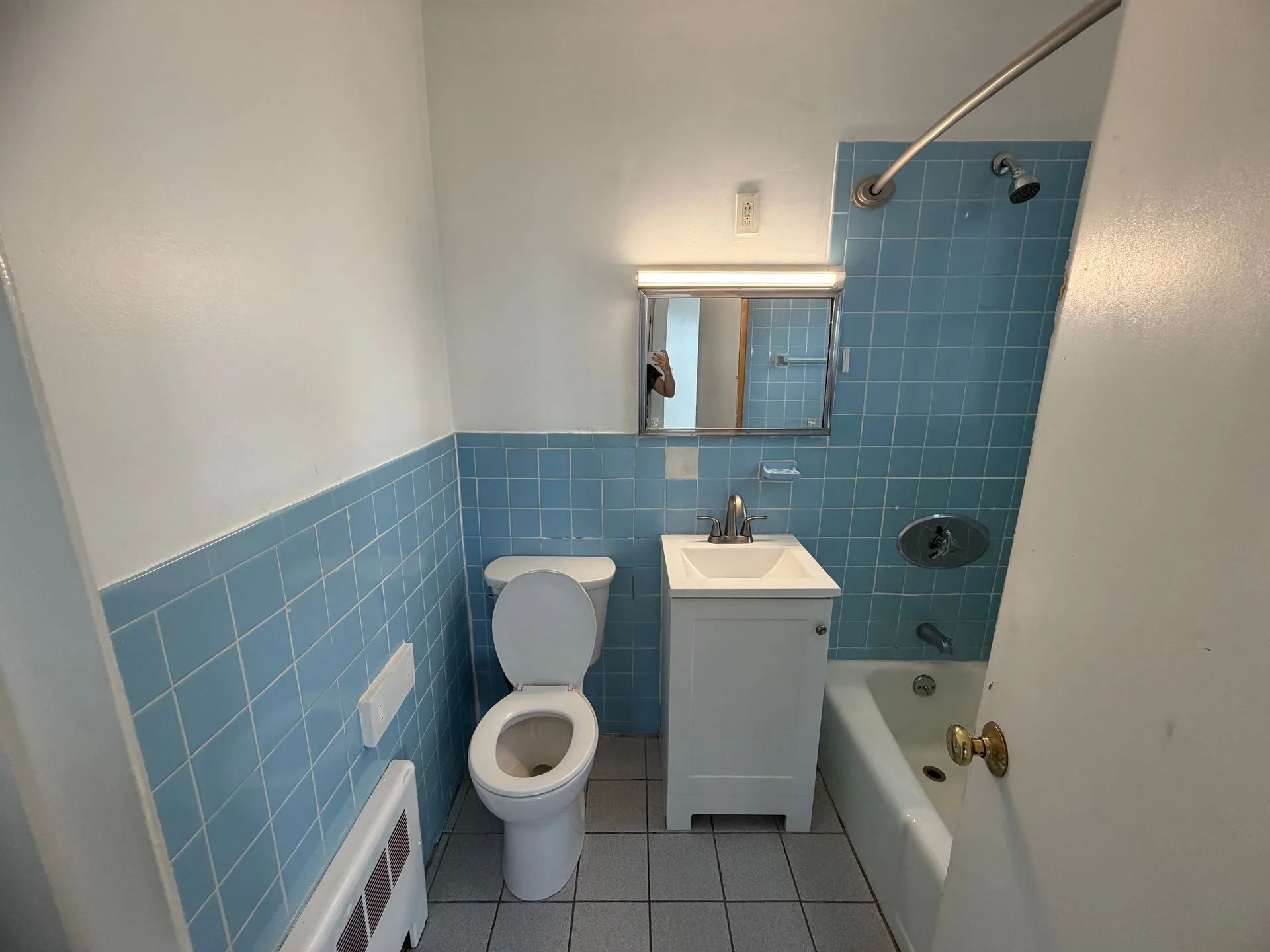1 bed, 1 bath apartment for rent at 87 Winthrop Shore Dr Unit 1, Winthrop — photo 10 of 18