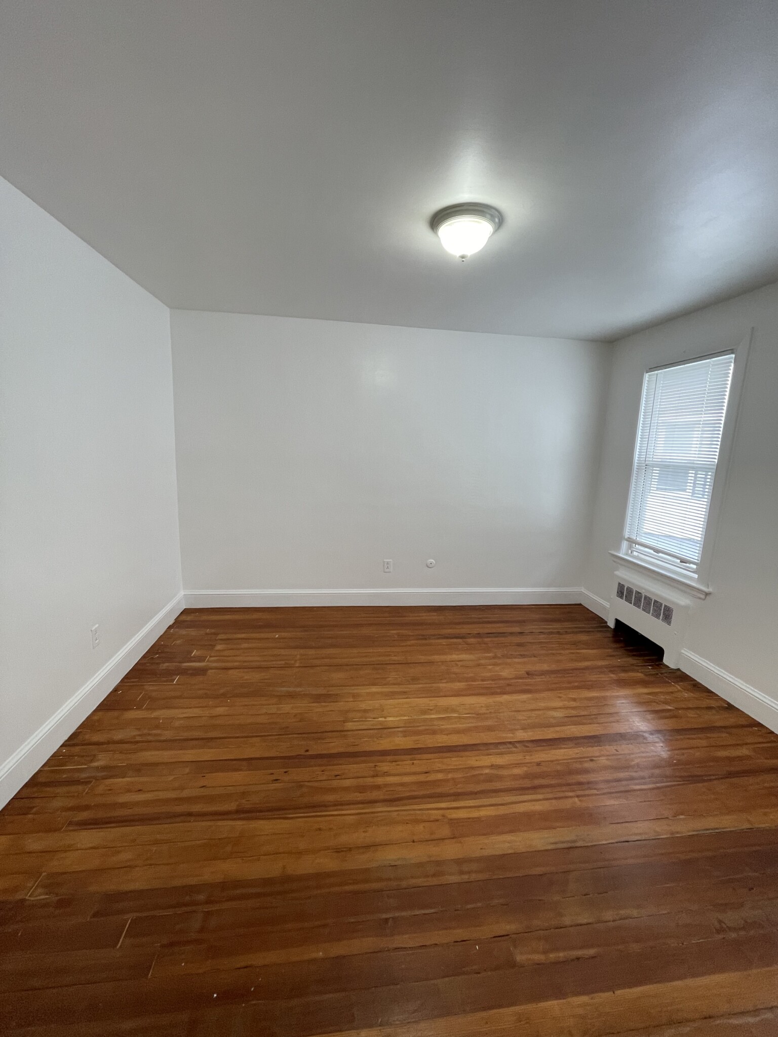 Studio bed, 1 bath apartment for rent at 87 Winthrop Shore Dr Unit 4A, Winthrop — photo 5 of 16