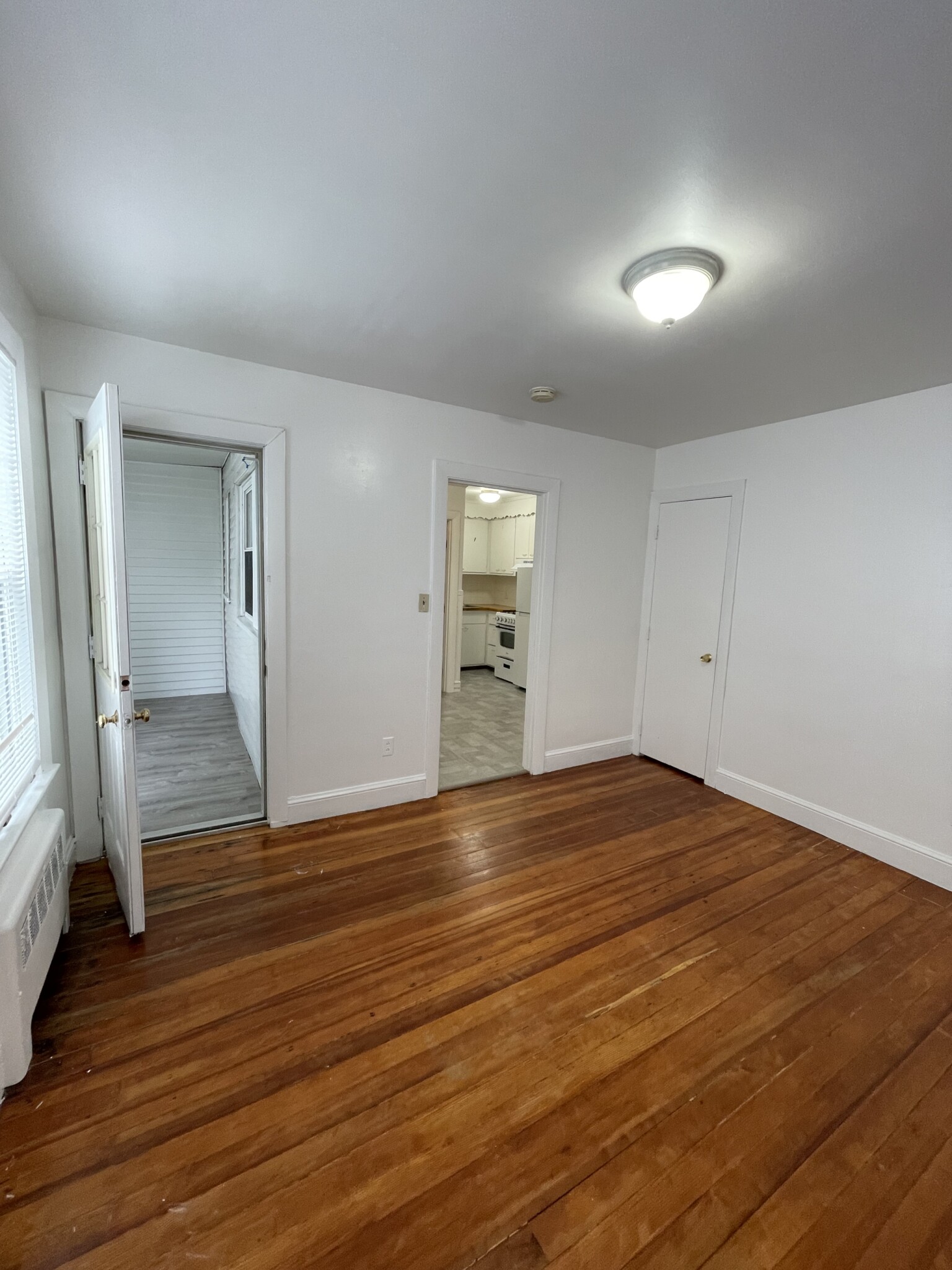 Studio bed, 1 bath apartment for rent at 87 Winthrop Shore Dr Unit 4A, Winthrop — photo 7 of 16