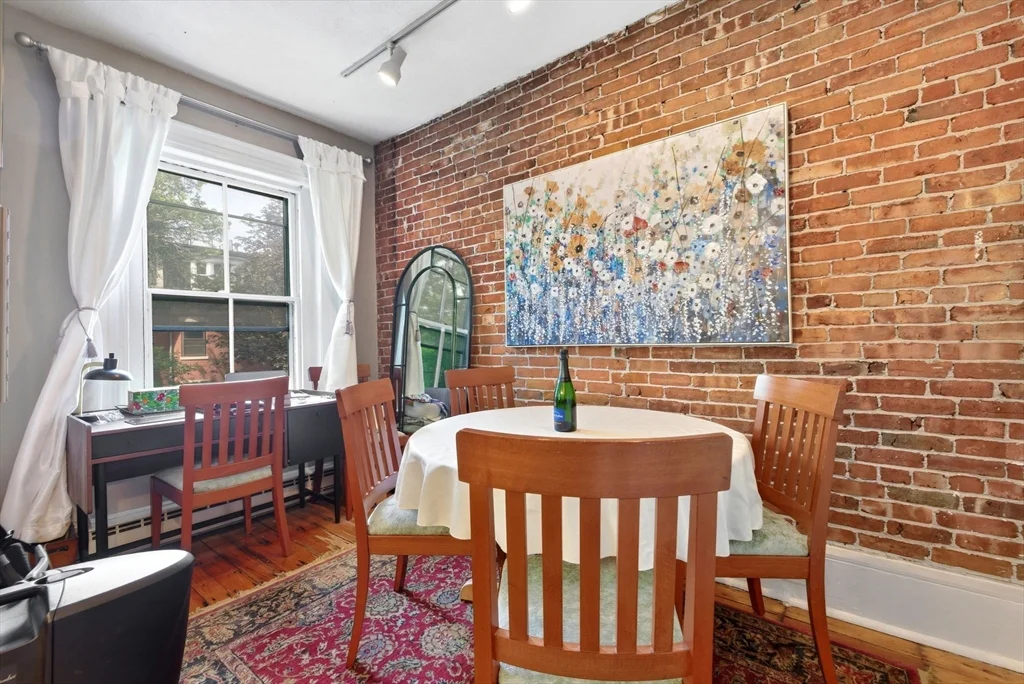 2 bed, 1 bath apartment for rent at 87 Worcester St Unit 4, South End — photo 5 of 12