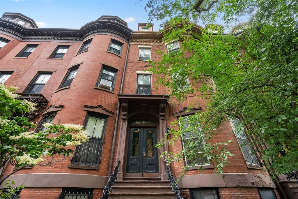 2 bed, 1 bath apartment for rent at 87 Worcester St Unit 5, South End — photo 1 of 18