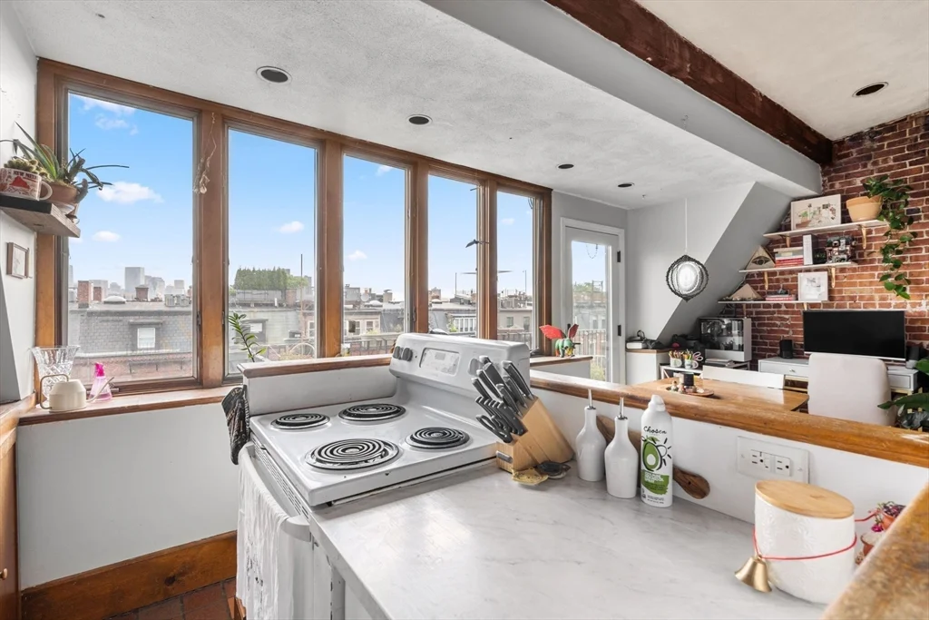 2 bed, 1 bath apartment for rent at 87 Worcester St Unit 5, South End — photo 7 of 18