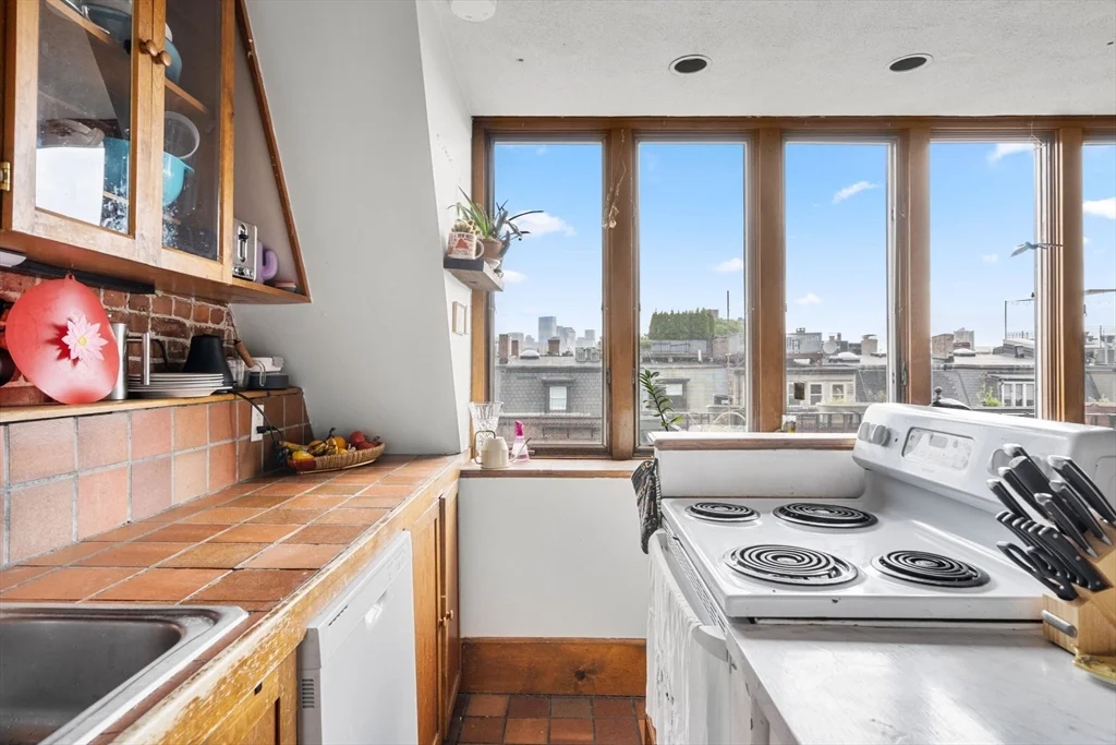 2 bed, 1 bath apartment for rent at 87 Worcester St Unit 5, South End — photo 8 of 18