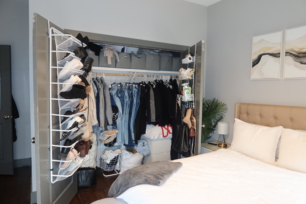 5 bed, 2 bath apartment for rent at 870 East 5th St Unit 3, South Boston — photo 11 of 20