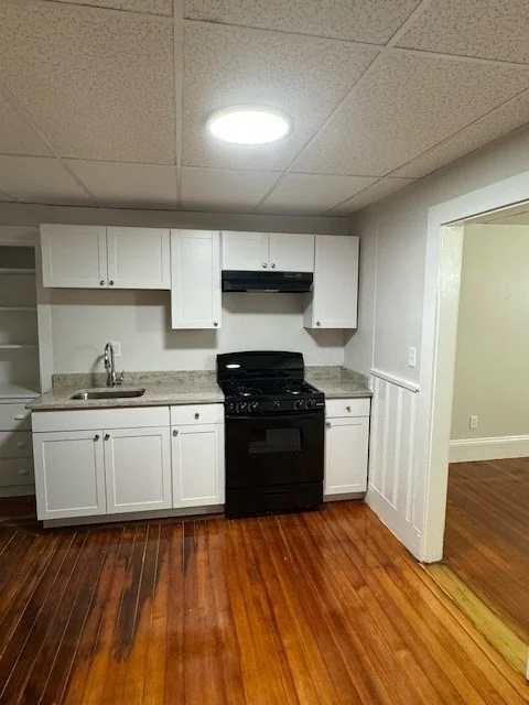 2 bed, 1 bath apartment for rent at 870 Moody Unit 2, Waltham — photo 1 of 12