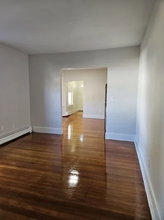 3 bed, 1 bath apartment for rent at 870 Moody Unit 4, Waltham — photo 3 of 12