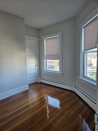 3 bed, 1 bath apartment for rent at 870 Moody Unit 4, Waltham — photo 8 of 12
