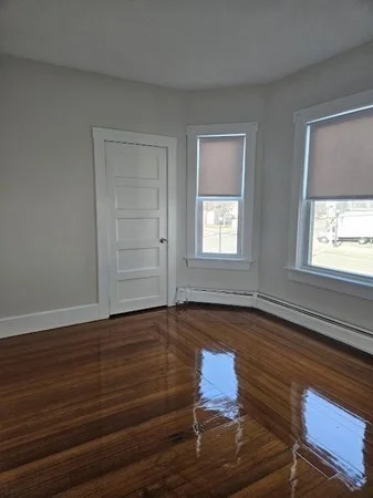3 bed, 1 bath apartment for rent at 870 Moody Unit 4, Waltham — photo 5 of 12