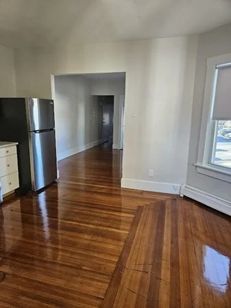 3 bed, 1 bath apartment for rent at 870 Moody Unit 4, Waltham — photo 2 of 12