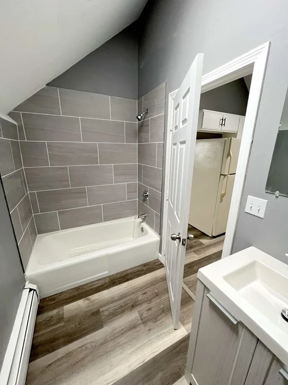 1 bed, 1 bath apartment for rent at 870 Pine St Unit 3E, Fall River