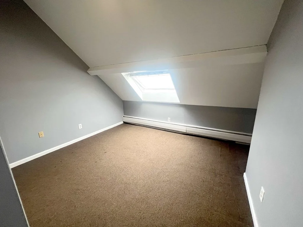 1 bed, 1 bath apartment for rent at 870 Pine St Unit 3N, Fall River — photo 6 of 10